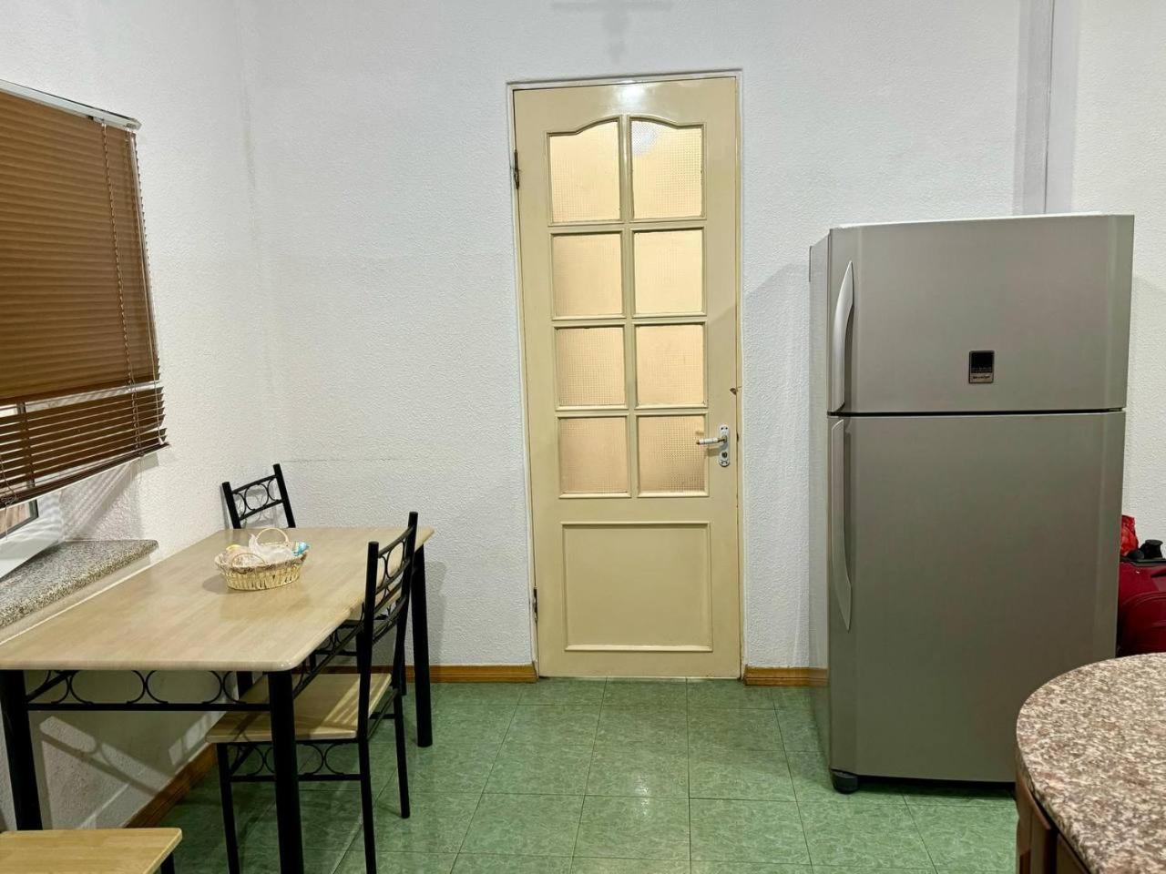 California Hostel Ереван Екстериор снимка