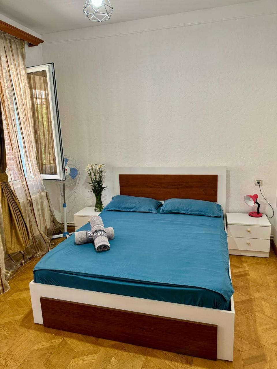 California Hostel Ереван Екстериор снимка