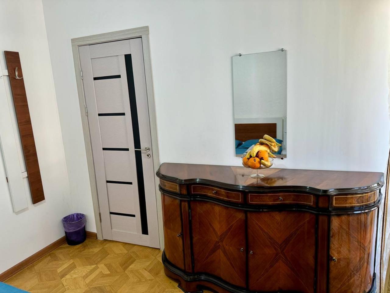 California Hostel Ереван Екстериор снимка